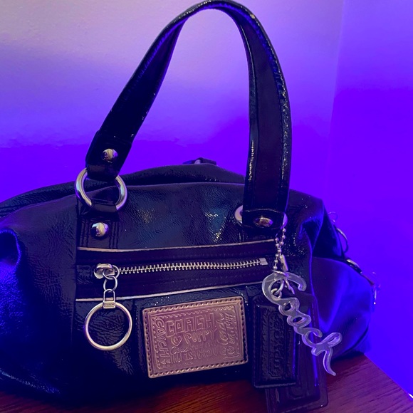 Coach Bag. Poppy edition. Black Patten Leather. - Picture 1 of 3